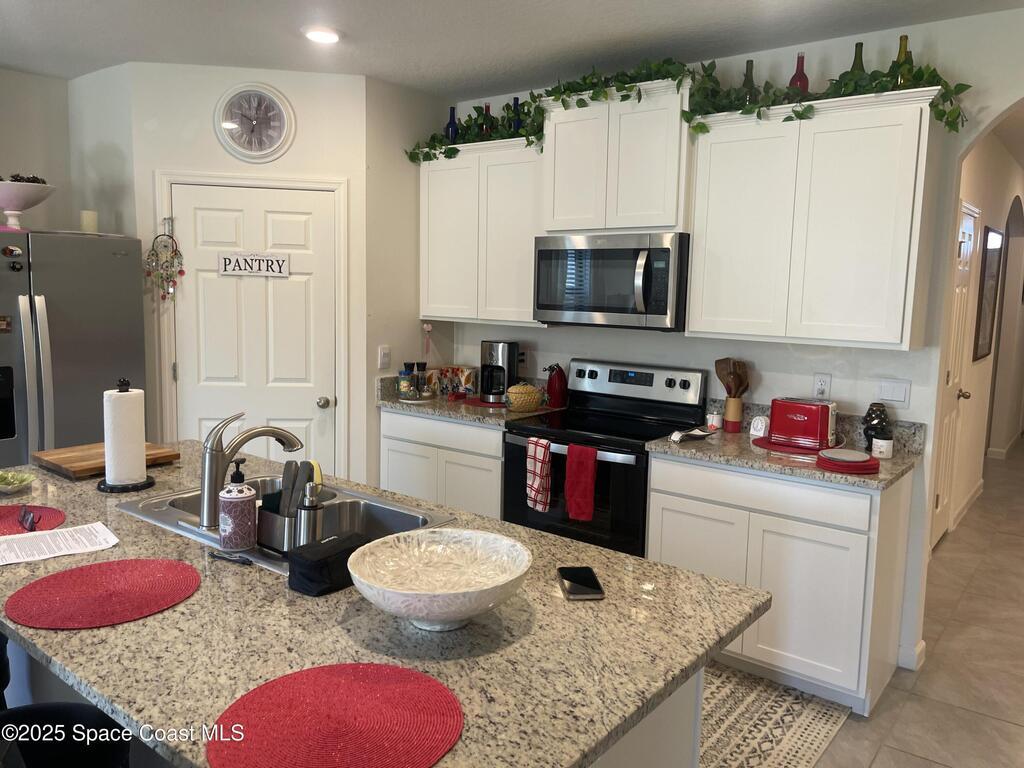 939 Remington Green Drive, Palm Bay, FL 32909