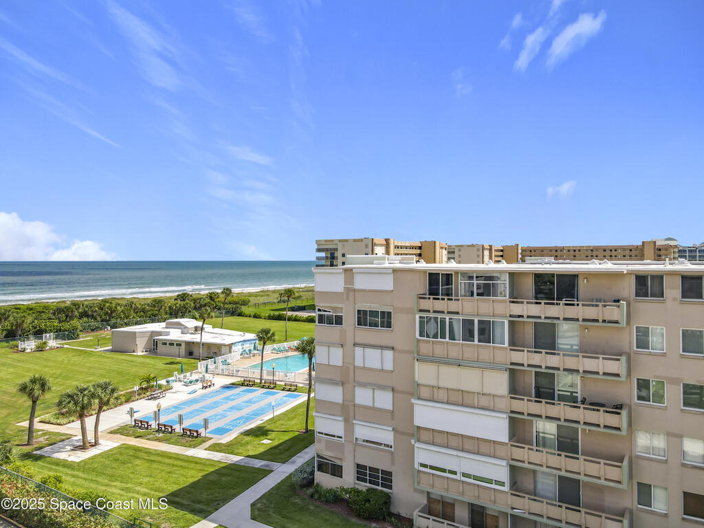 2020 N Atlantic Avenue, Cocoa Beach, FL 32931