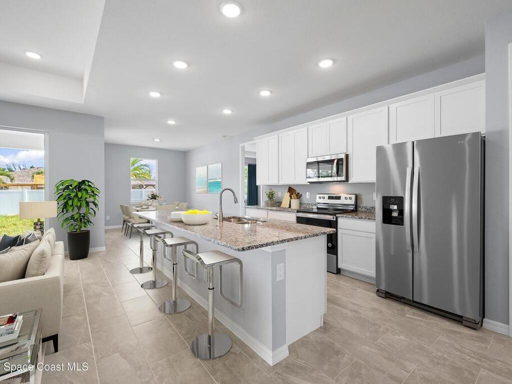 695 Americana Boulevard, Palm Bay, FL 32907