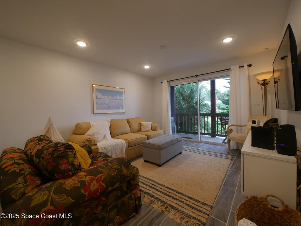 1318 S Miramar Avenue, Indialantic, FL 32903