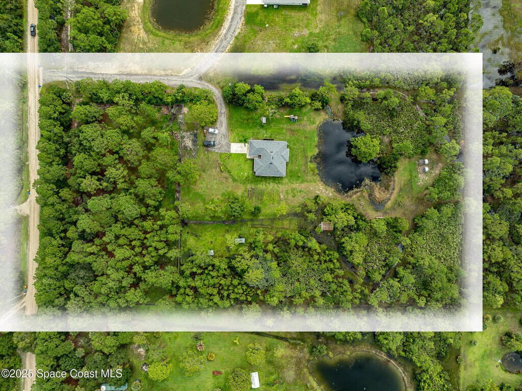 13805 83rd Street, Fellsmere, FL 32948