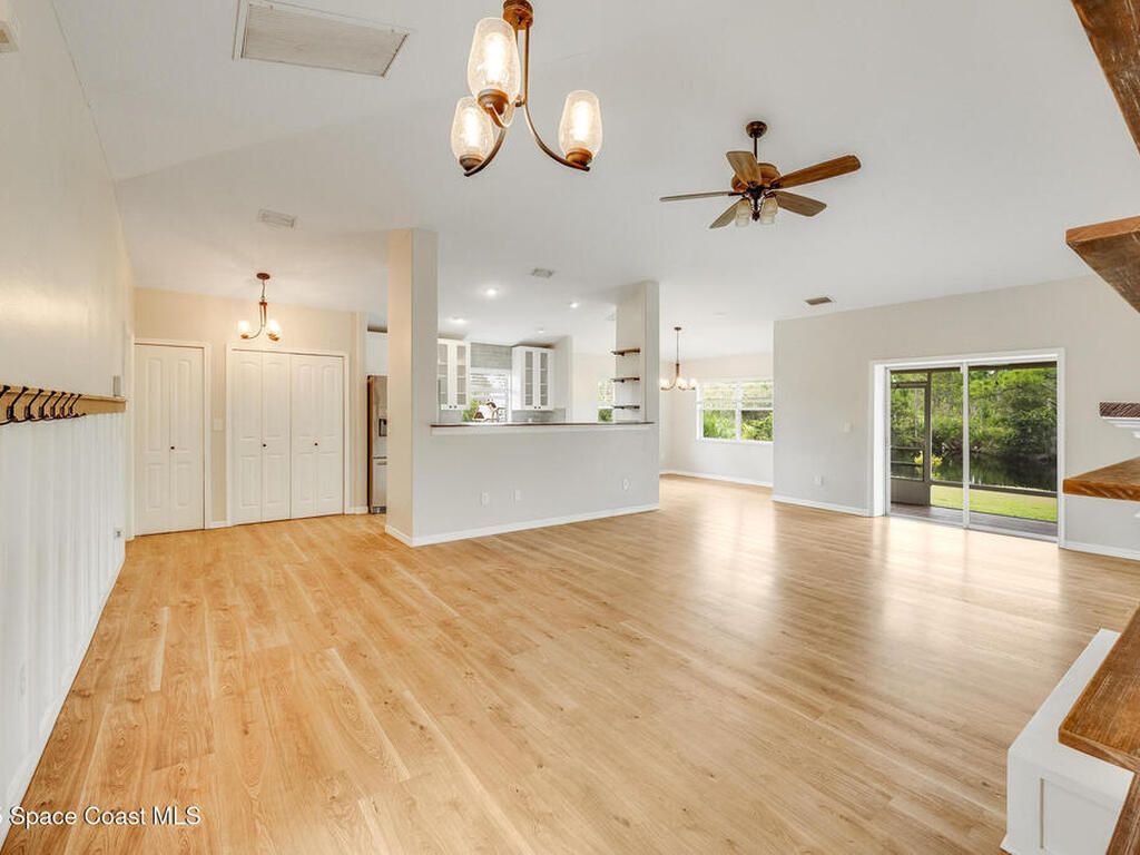 13805 83rd Street, Fellsmere, FL 32948