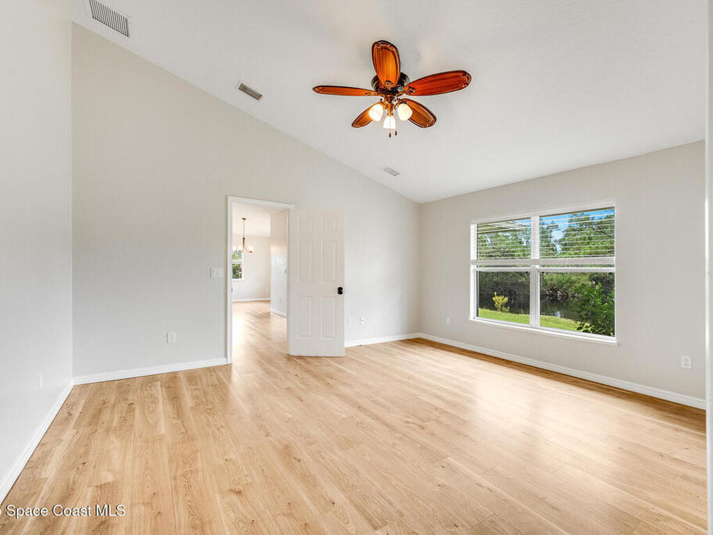 13805 83rd Street, Fellsmere, FL 32948