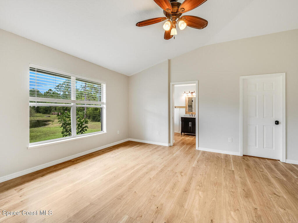 13805 83rd Street, Fellsmere, FL 32948