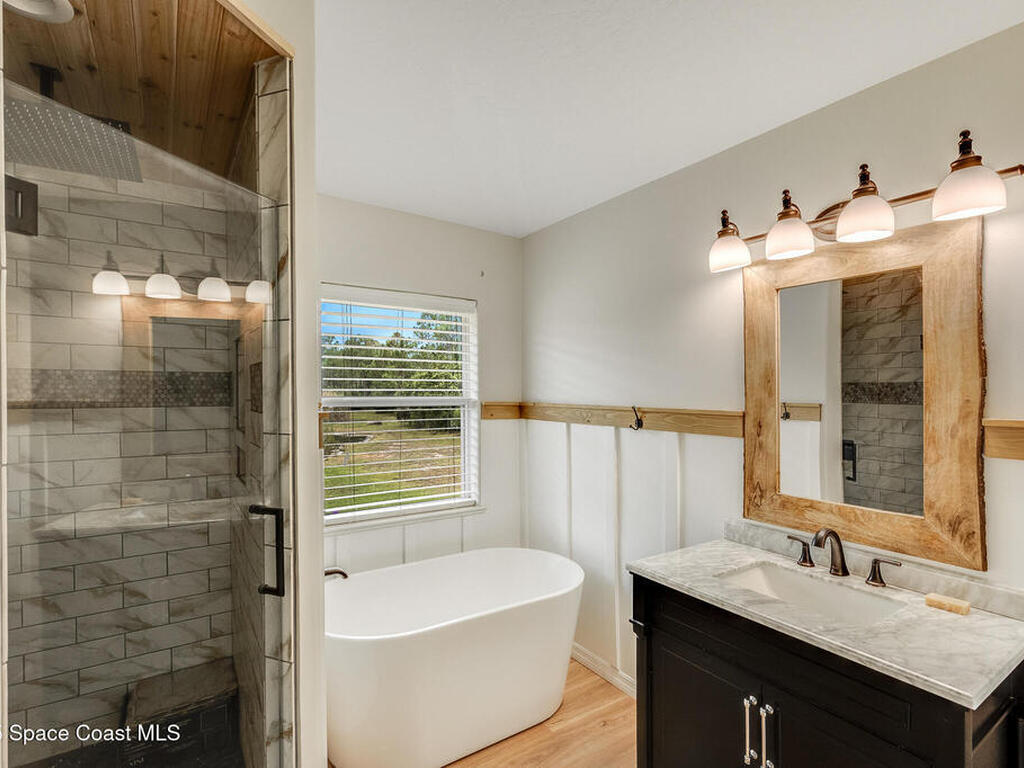 13805 83rd Street, Fellsmere, FL 32948