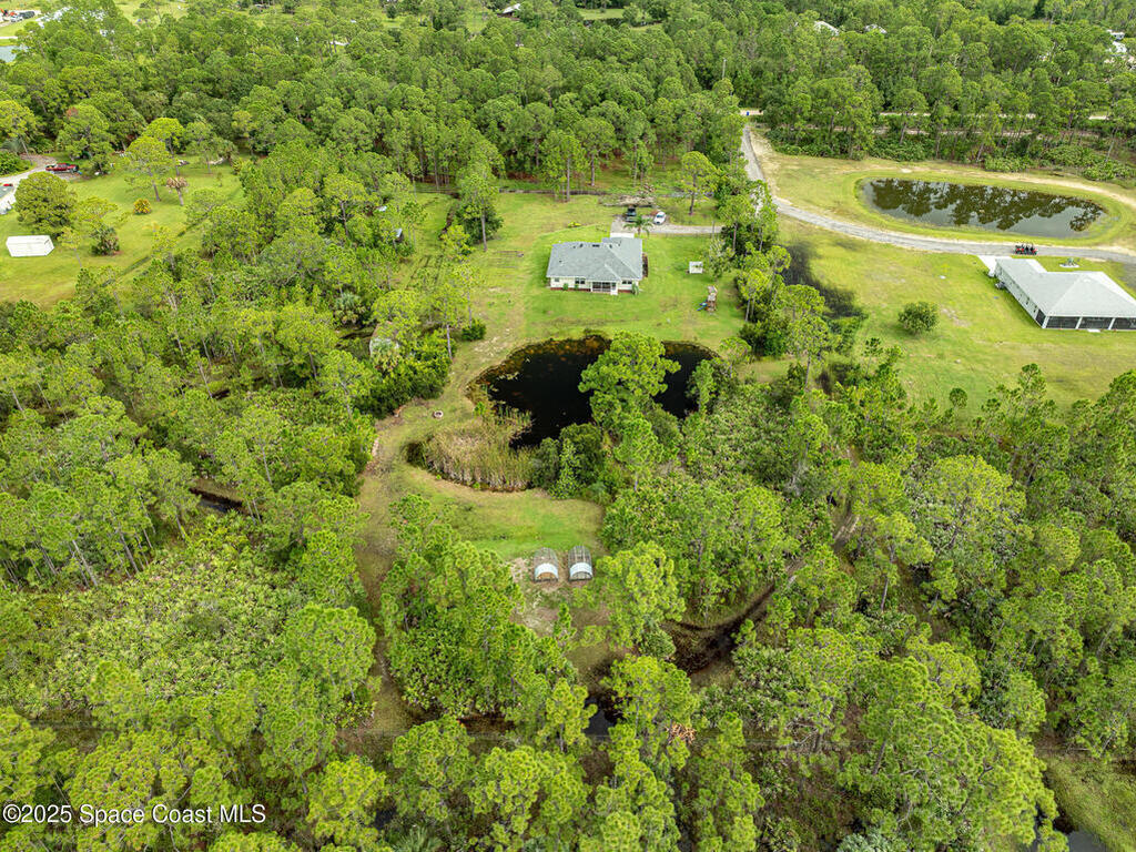 13805 83rd Street, Fellsmere, FL 32948