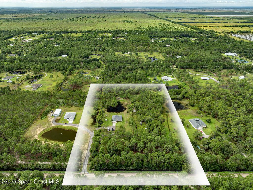 13805 83rd Street, Fellsmere, FL 32948