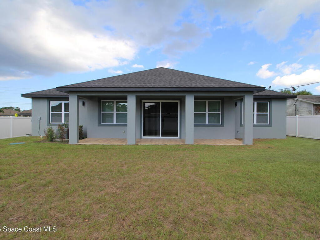 432 Garvey Road, Palm Bay, FL 32908