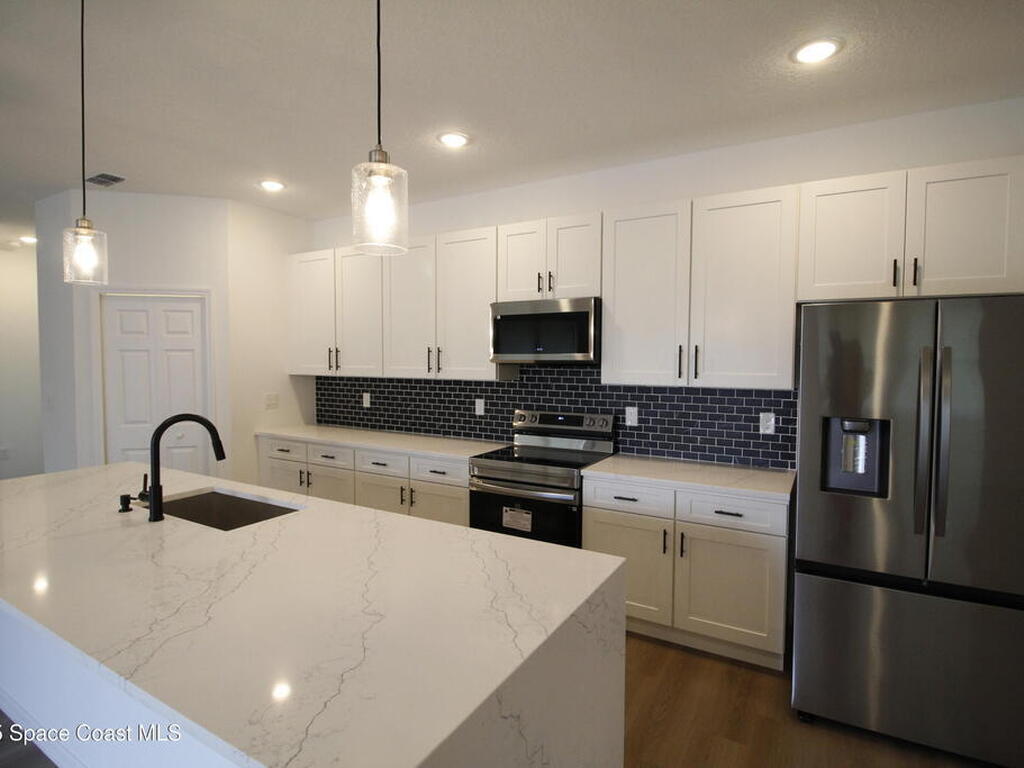 432 Garvey Road, Palm Bay, FL 32908