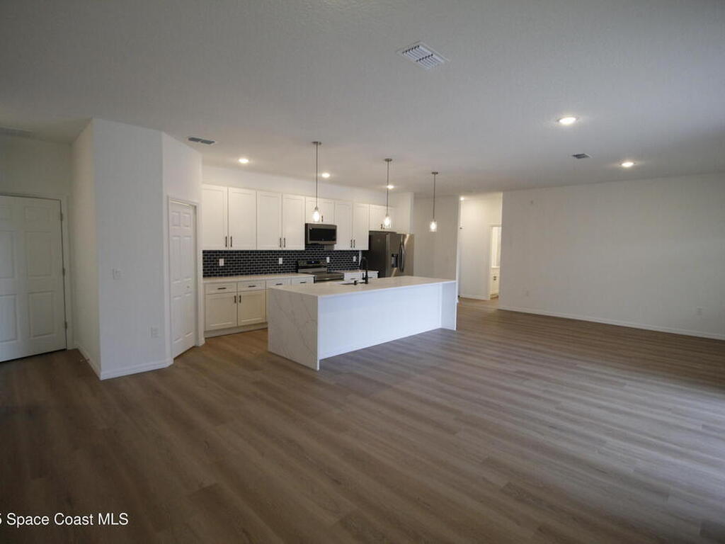 432 Garvey Road, Palm Bay, FL 32908