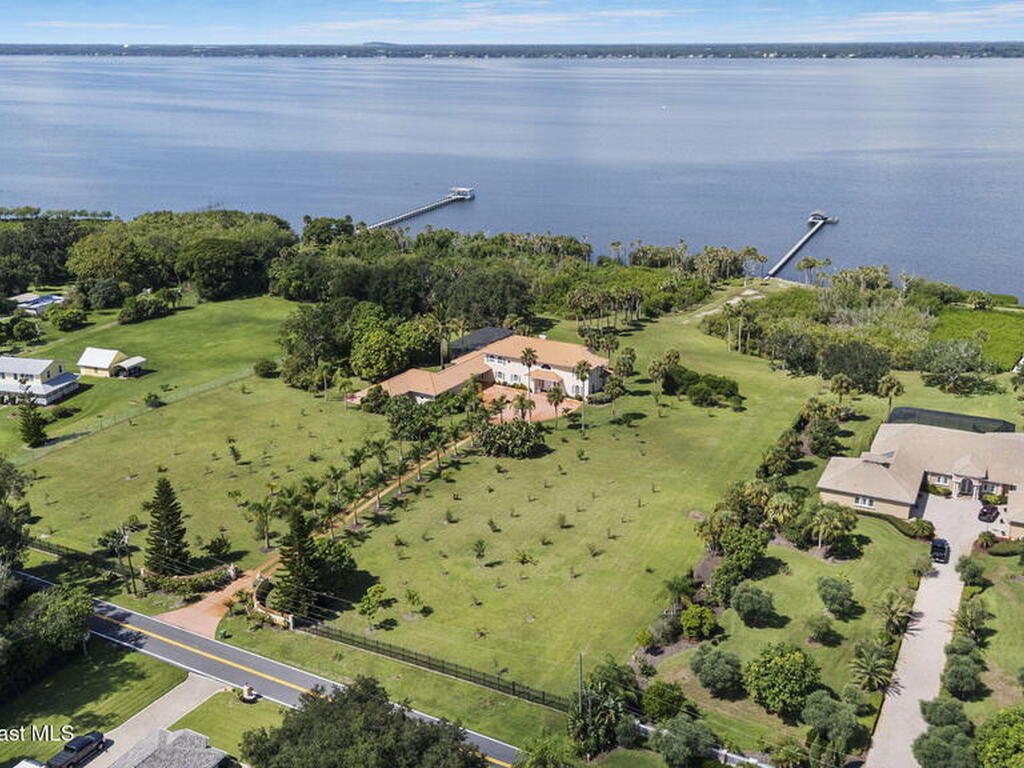 6007 N Tropical Trail, Merritt Island, FL 32953