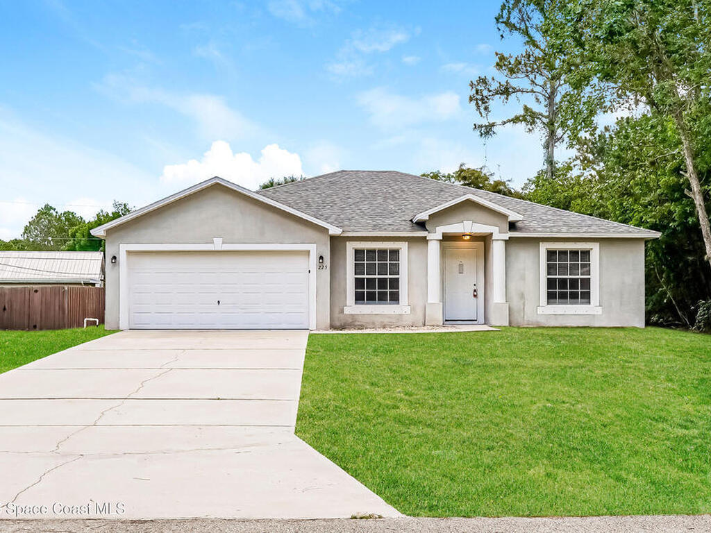 225 Gordon Road, Palm Bay, FL 32907