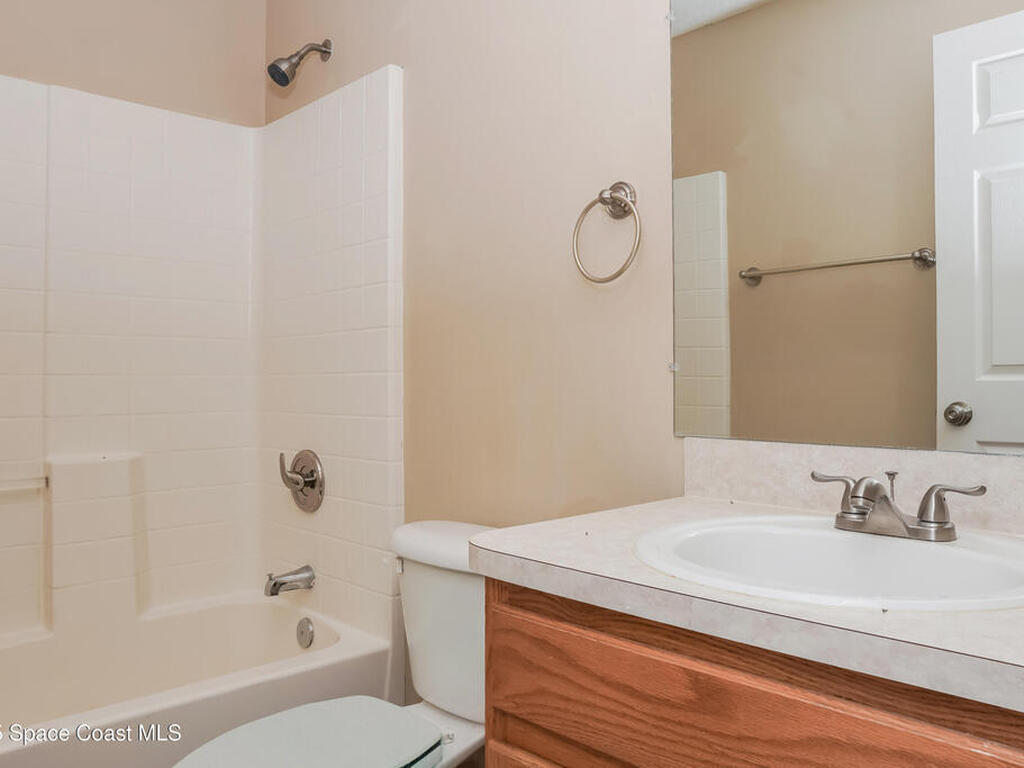 225 Gordon Road, Palm Bay, FL 32907