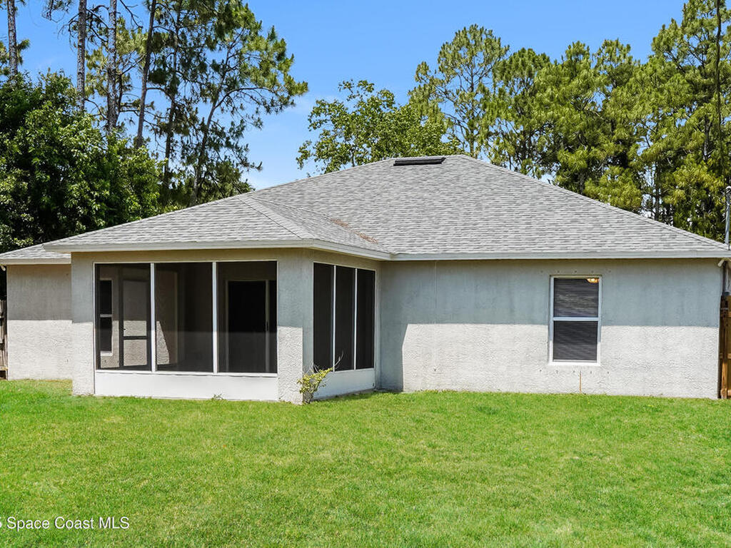 225 Gordon Road, Palm Bay, FL 32907