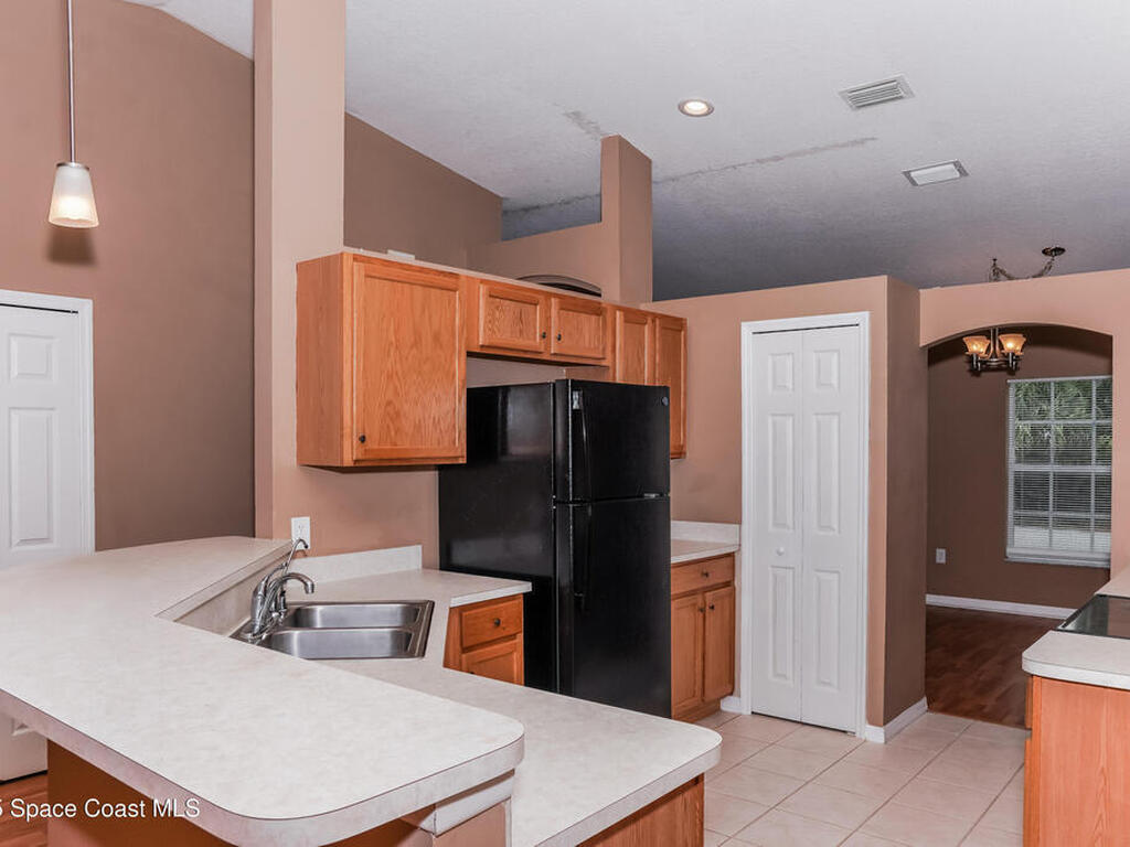 225 Gordon Road, Palm Bay, FL 32907