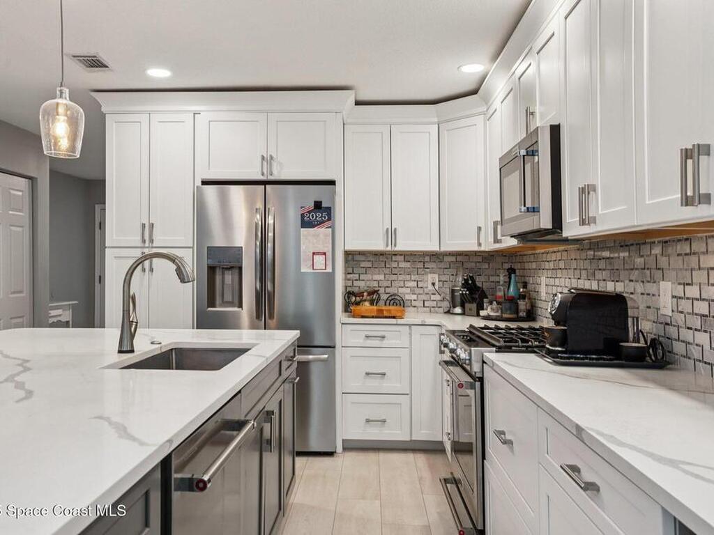 527 Summerset Court, Indian Harbour Beach, FL 32937