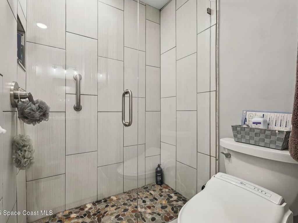 527 Summerset Court, Indian Harbour Beach, FL 32937