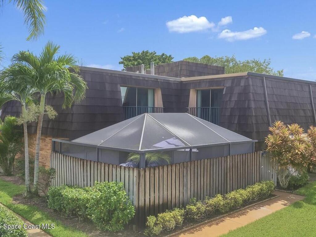 465 E Waverly Place, Vero Beach, FL 32960