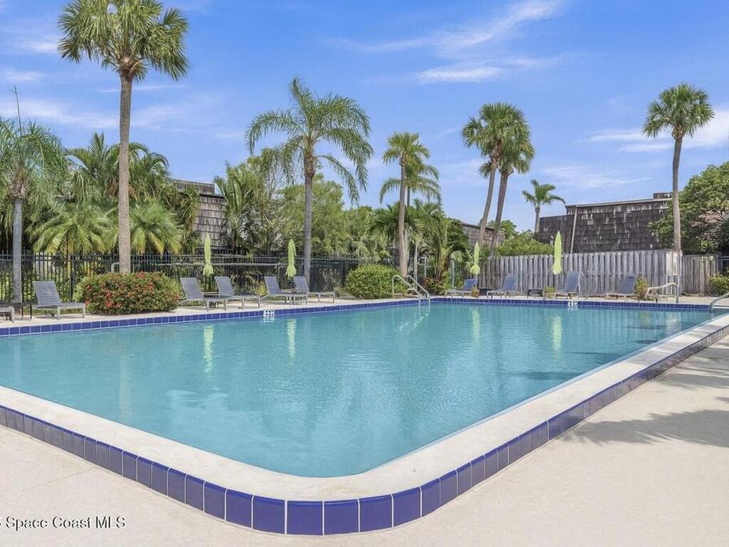 465 E Waverly Place, Vero Beach, FL 32960