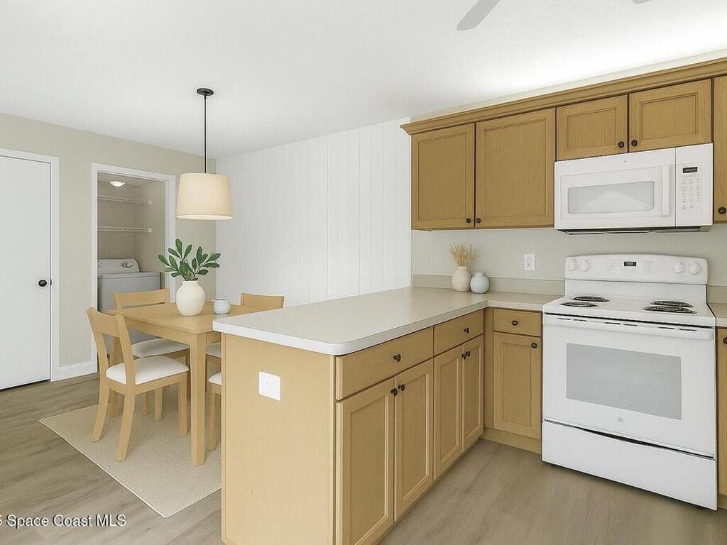 465 E Waverly Place, Vero Beach, FL 32960