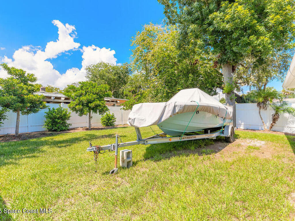 18 E Magnolia Avenue, Port Orange, FL 32127