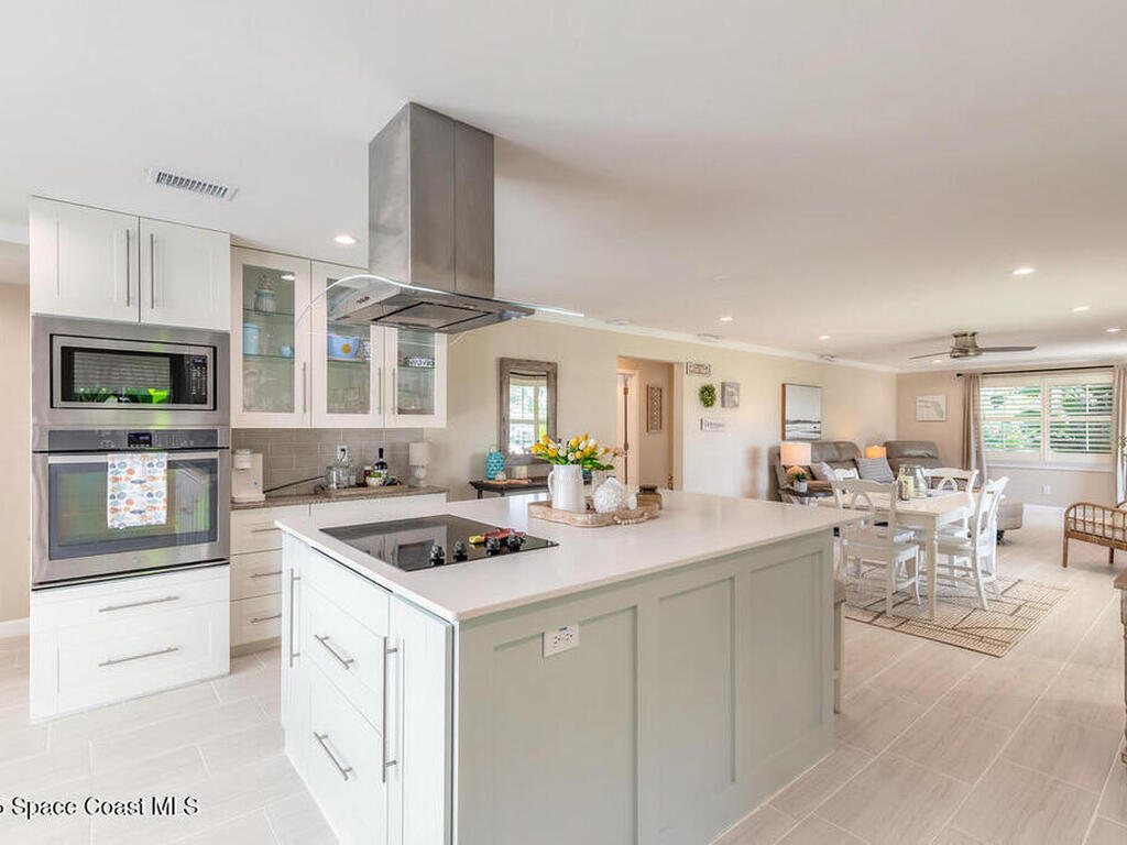 18 E Magnolia Avenue, Port Orange, FL 32127