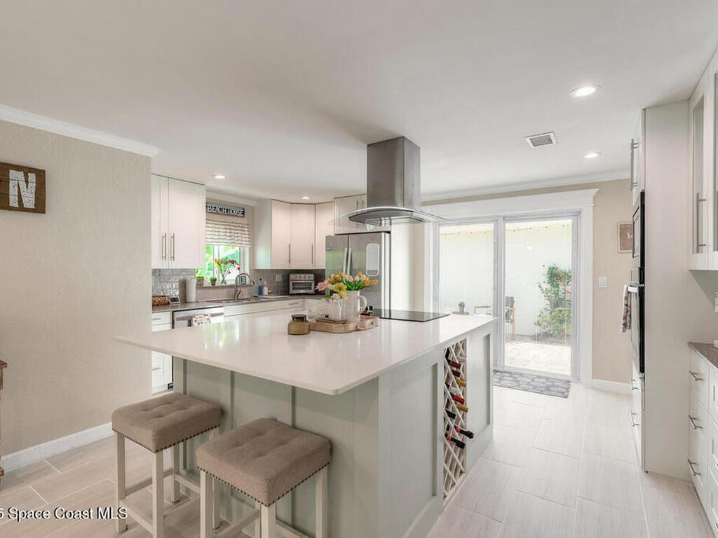 18 E Magnolia Avenue, Port Orange, FL 32127