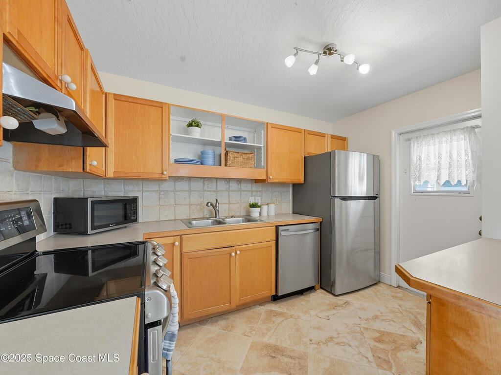 1712 Manor Drive, Palm Bay, FL 32905