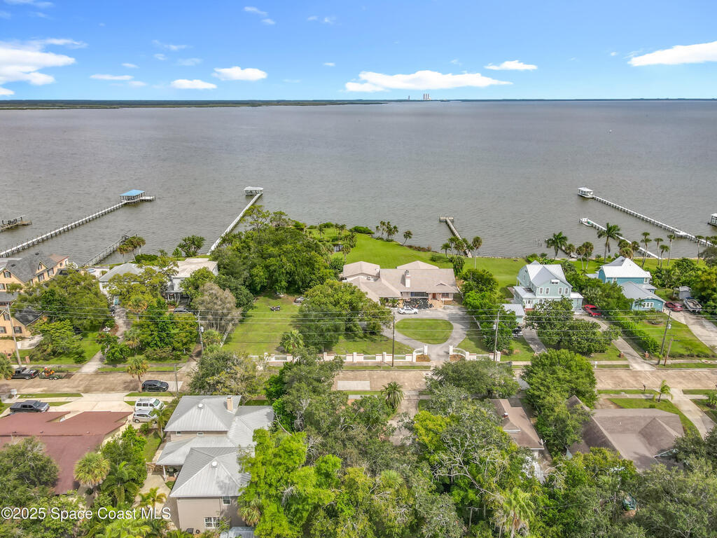 824 Indian River Avenue, Titusville, FL 32780