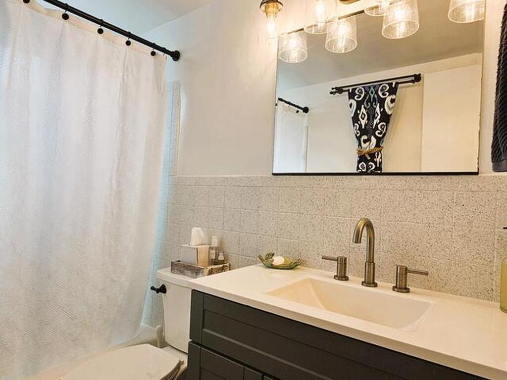 419 Madison Avenue, Cape Canaveral, FL 32920