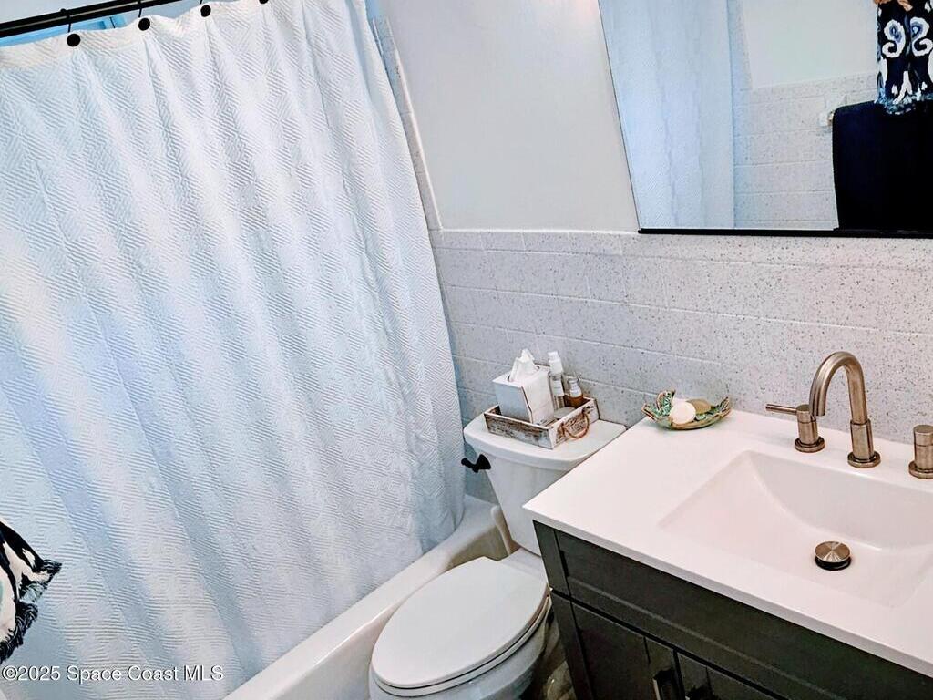 419 Madison Avenue, Cape Canaveral, FL 32920