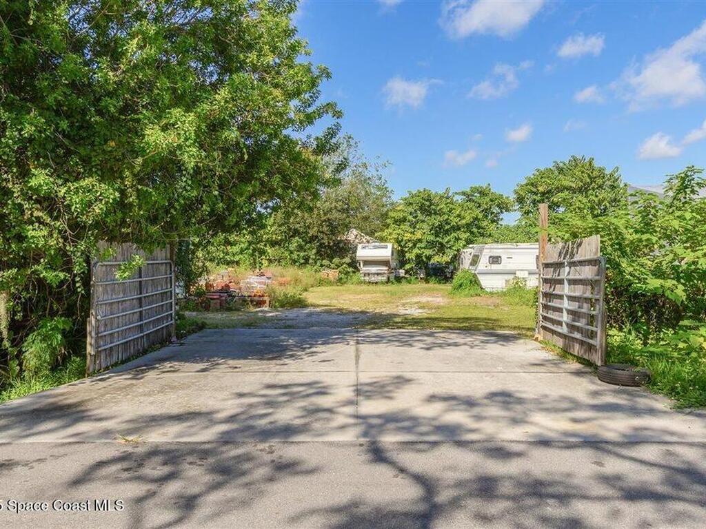 2015 Aurora Road, Melbourne, FL 32935