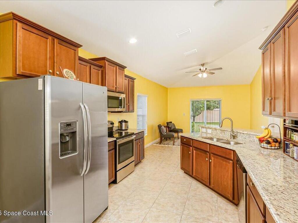 2058 Snapdragon Drive, Palm Bay, FL 32907