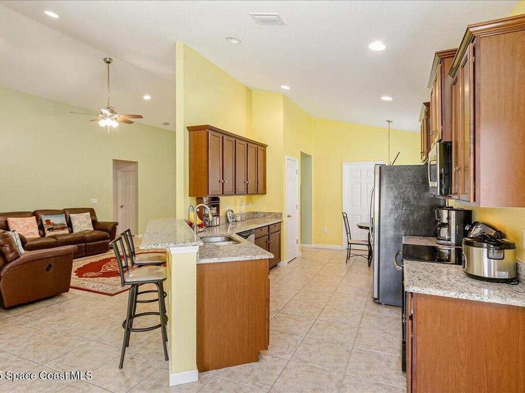 2058 Snapdragon Drive, Palm Bay, FL 32907