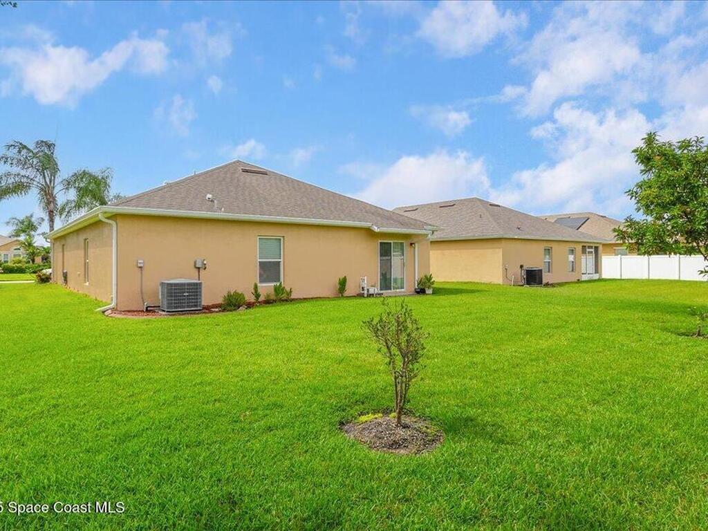 2058 Snapdragon Drive, Palm Bay, FL 32907
