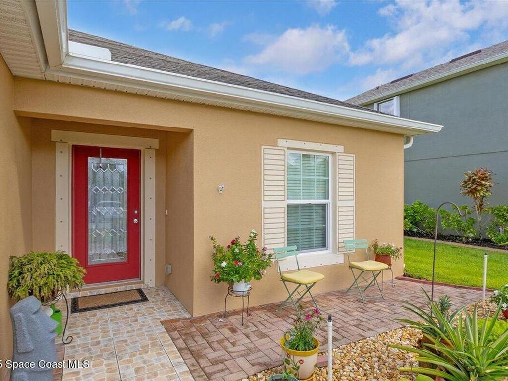 2058 Snapdragon Drive, Palm Bay, FL 32907