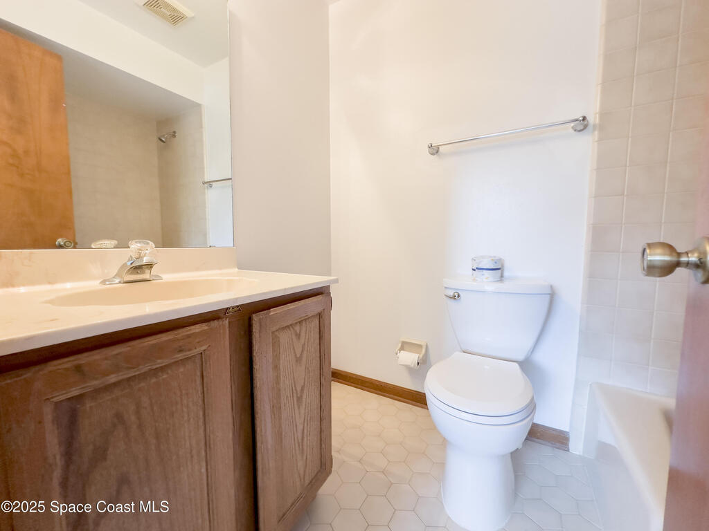 2193 Kings Cross Street, Titusville, FL 32796