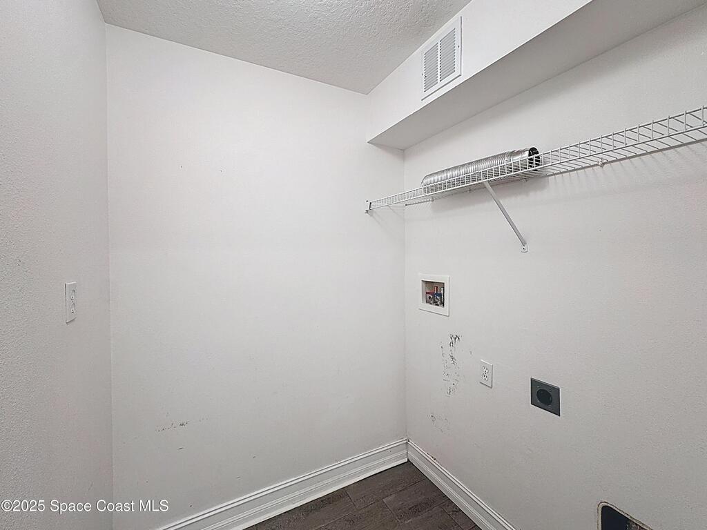 2464 Hemingway Lane, Merritt Island, FL 32953