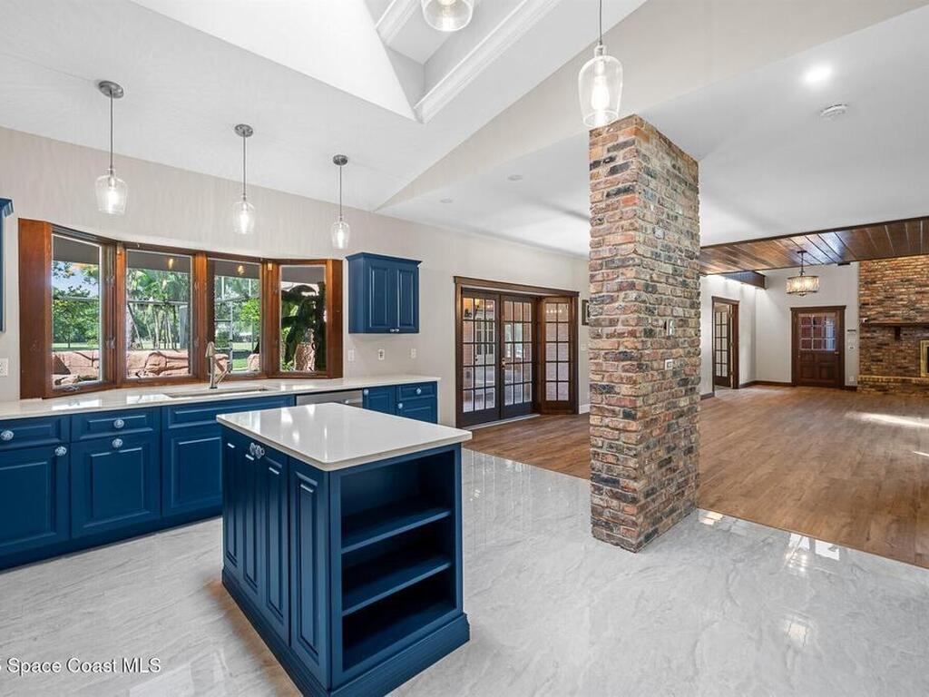 2195 S Courtenay Parkway, Merritt Island, FL 32952