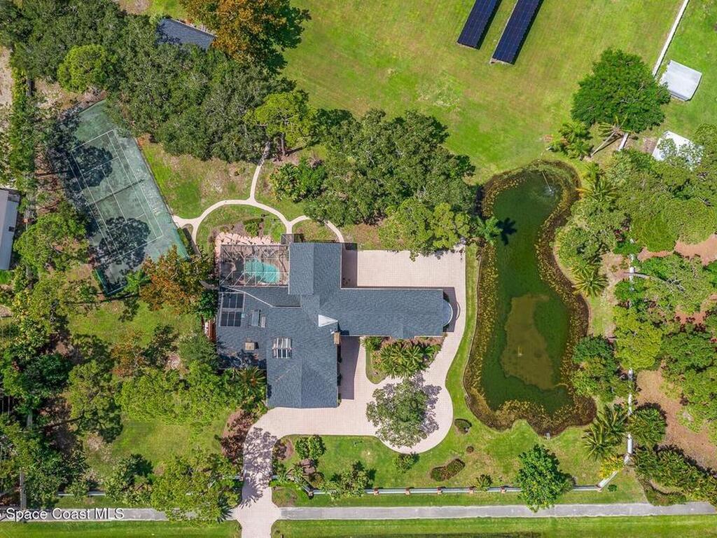 2195 S Courtenay Parkway, Merritt Island, FL 32952