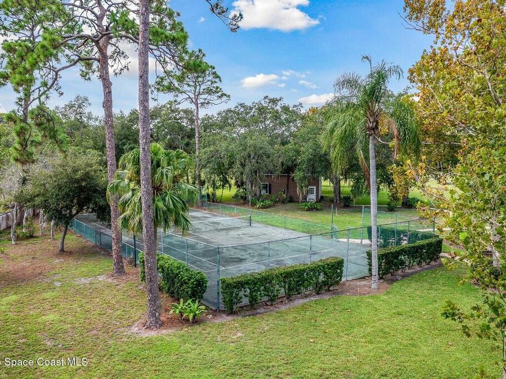 2195 S Courtenay Parkway, Merritt Island, FL 32952