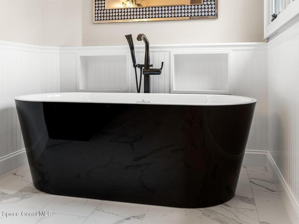 2195 S Courtenay Parkway, Merritt Island, FL 32952