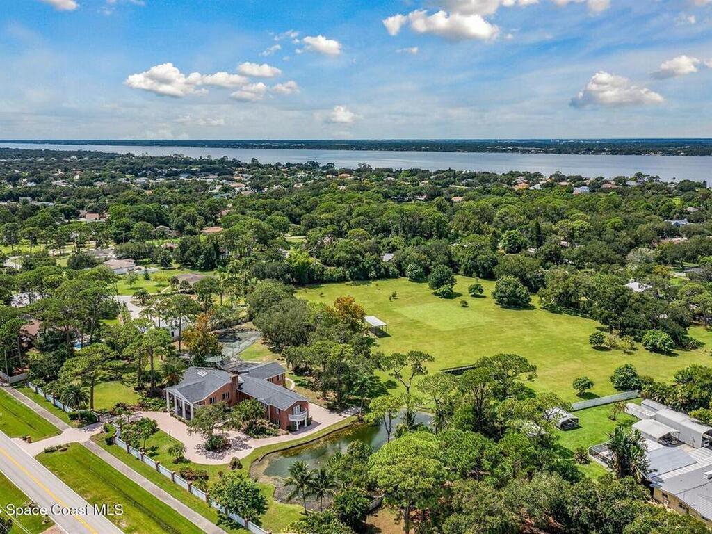 2195 S Courtenay Parkway, Merritt Island, FL 32952