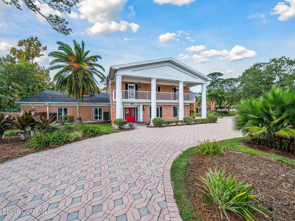 2195 S Courtenay Parkway, Merritt Island, FL 32952