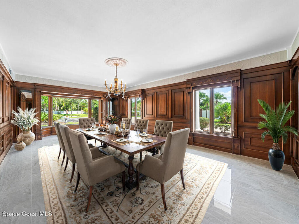 2195 S Courtenay Parkway, Merritt Island, FL 32952