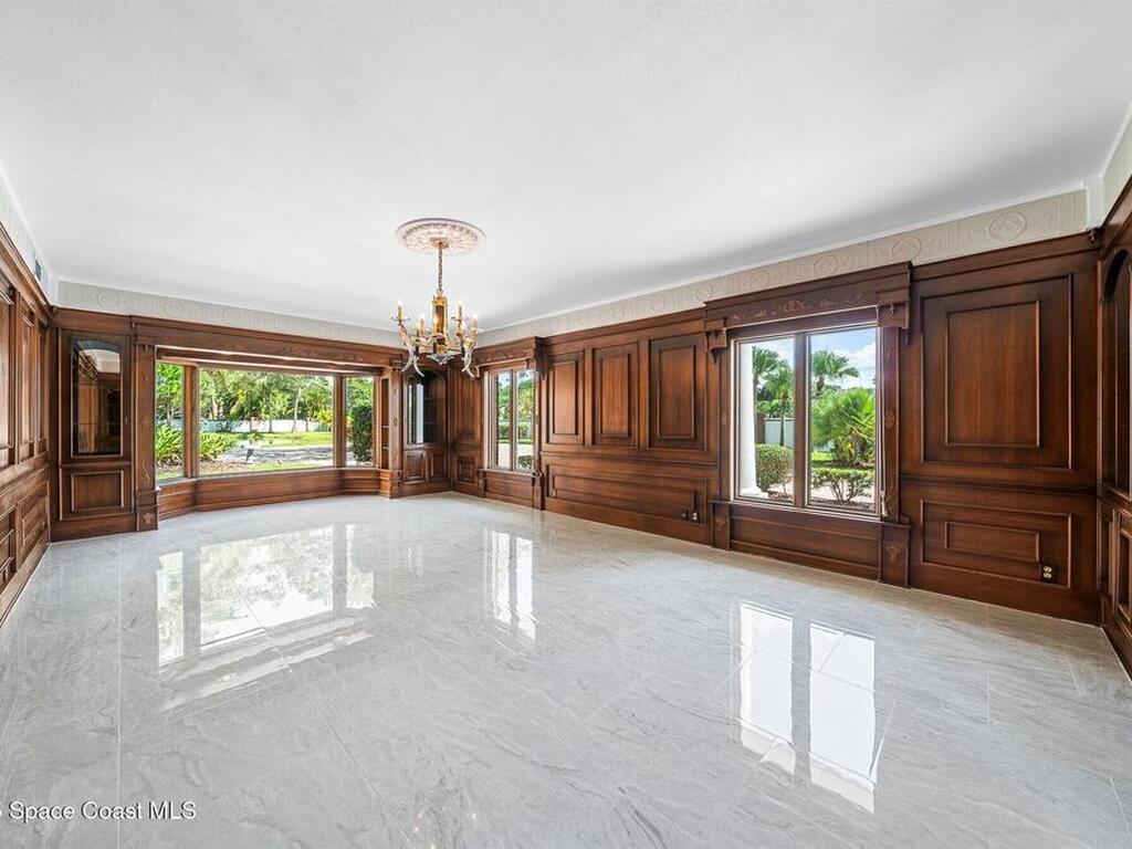 2195 S Courtenay Parkway, Merritt Island, FL 32952