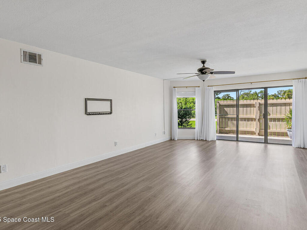 305 Tangle Run Boulevard, Suntree, FL 32940