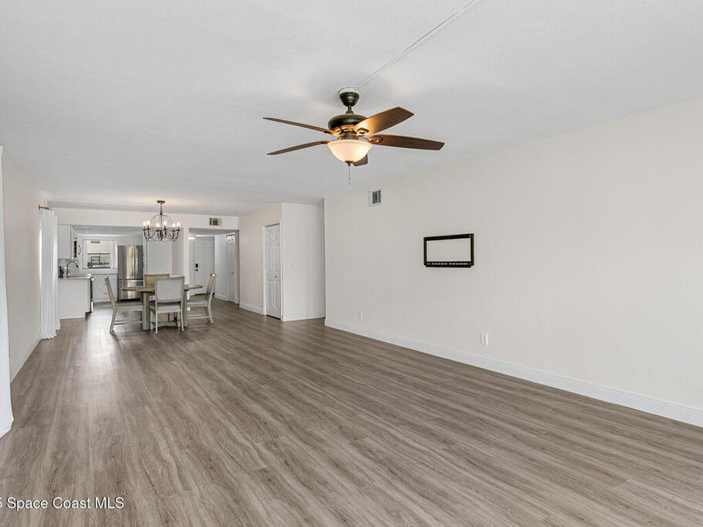 305 Tangle Run Boulevard, Suntree, FL 32940