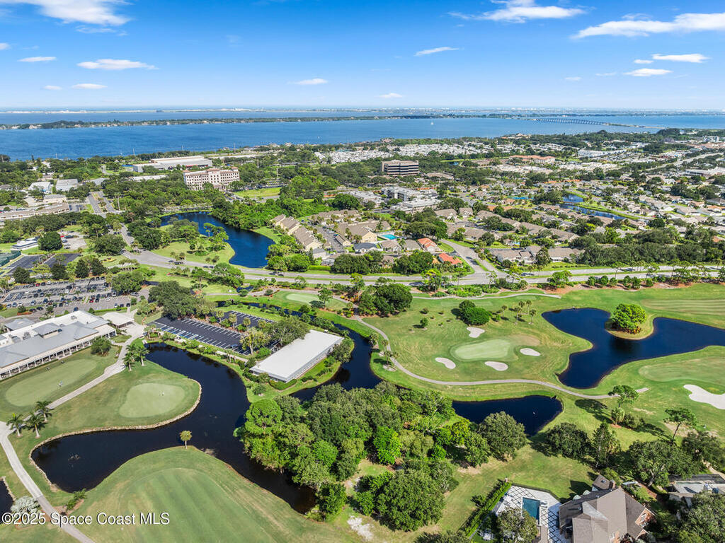 305 Tangle Run Boulevard, Suntree, FL 32940