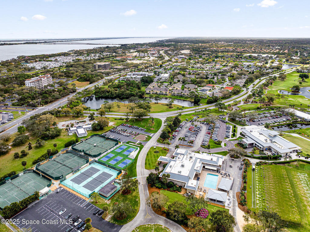 305 Tangle Run Boulevard, Suntree, FL 32940